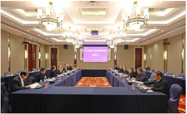 九游娱乐NineGame：全球顶级酒类品牌的“南北对话”如何互相学习从“及物”到“及人”？(图2)