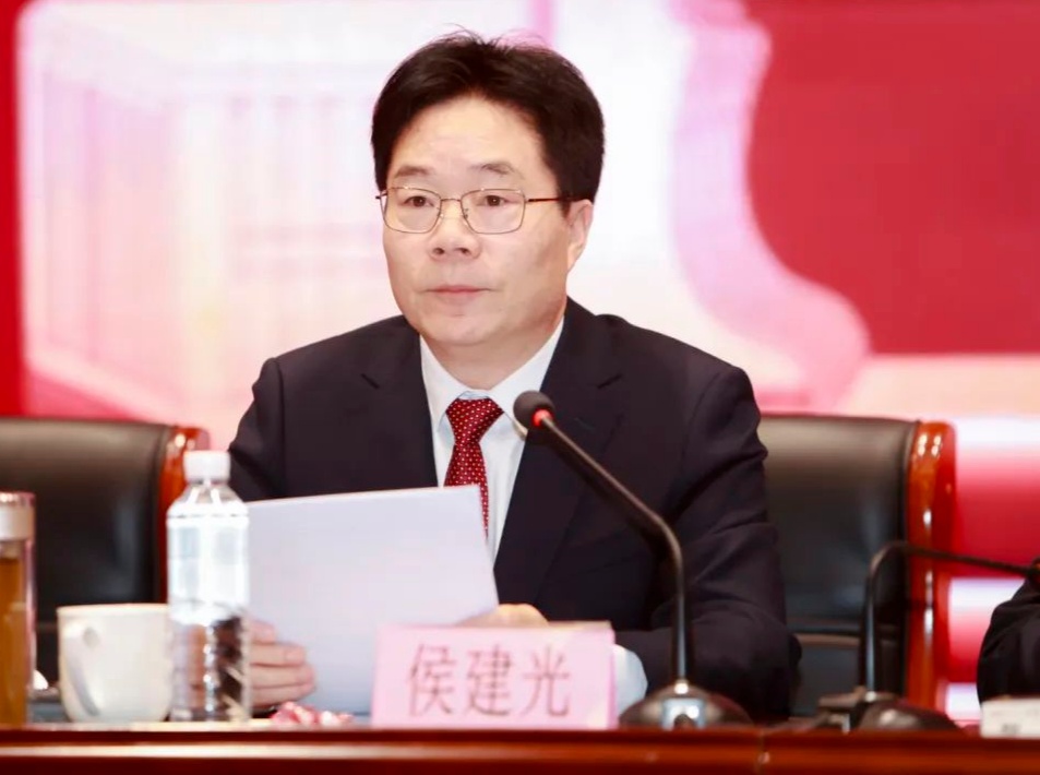 仰韶酒业集团2025誓师大会暨双先表彰会召开(图2)