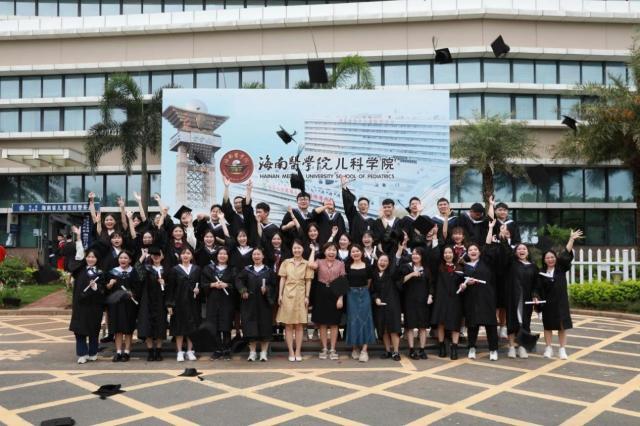 海南医科大学专业怎么样？就业好不好？6年权威认证加持！(图2)