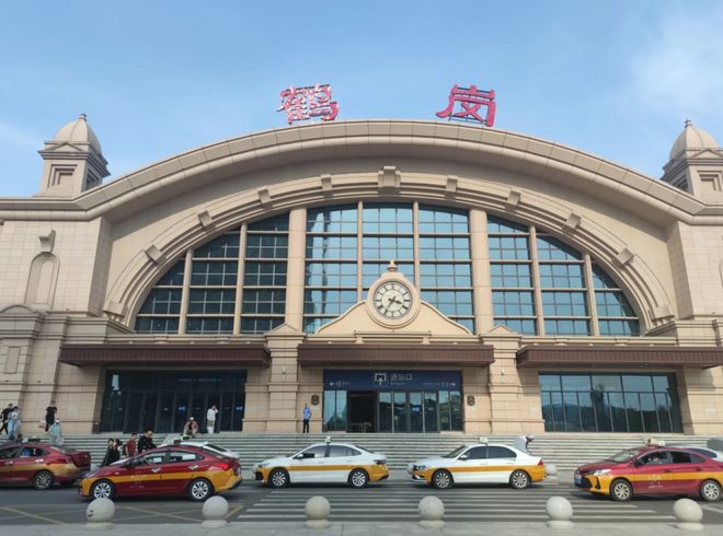 花100块把马拉松吃成喜家德和东北烧烤流水席“2万一套房”的「东北小瑞士」成中产性价比度假胜地了？(图14)