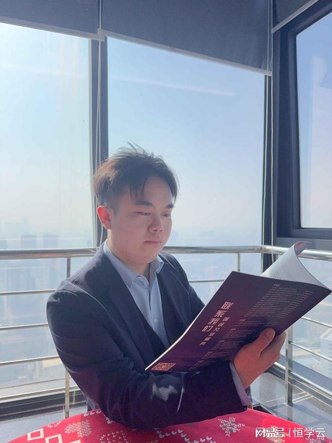 九游娱乐：罗梓豪亲授：企业做自媒体总没客源？抓准有效资源流量变订单！(图1)