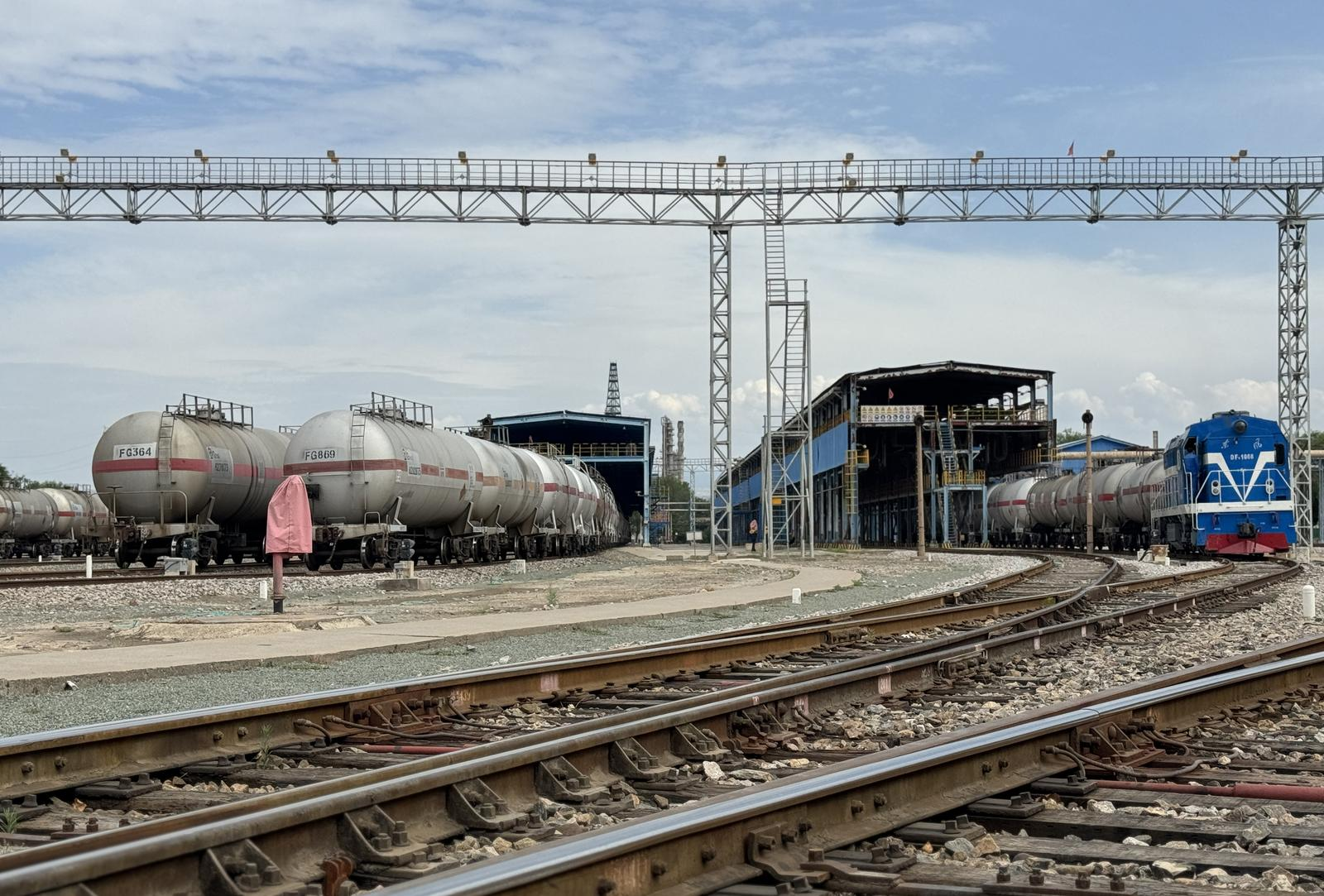 兰州石化航煤异地库“淡储旺销”实现民生保障与创效双赢(图1)