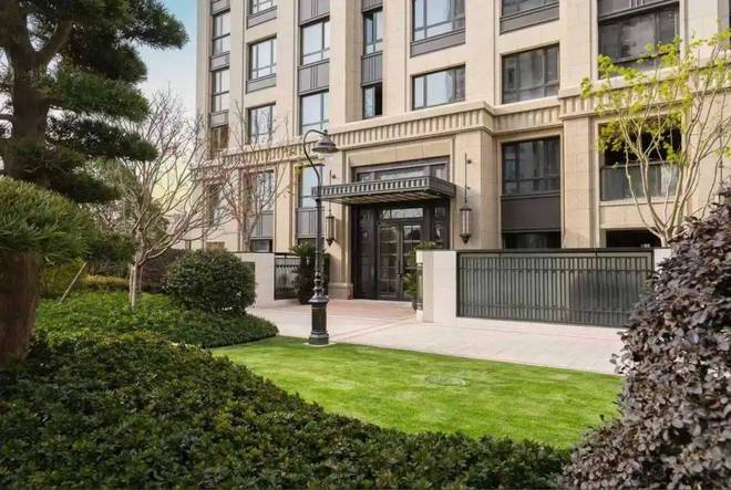 九游娱乐NineGame：十月豪宅聚焦@宝华紫薇之星售楼处发布：空间魔术级改善标杆(图2)