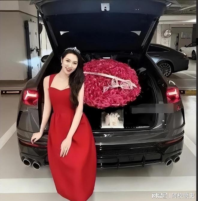 舅舅是陈佩斯外公是影帝爸爸是一级演员自己却甘愿当网红！(图13)