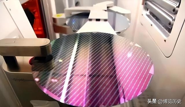 美国的阳谋：等中国的光刻机都坏掉就没办法制造高端芯片了(图5)