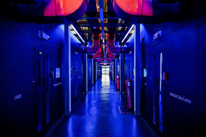 九游娱乐：从花江峡谷大桥出发：探访“多彩贵州移起向新”(图14)