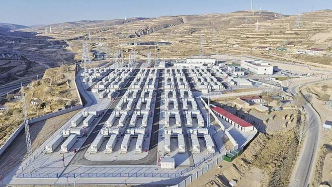 九游娱乐：庆阳：华能陇东能源基地F1储能电站成功实现并网(图1)