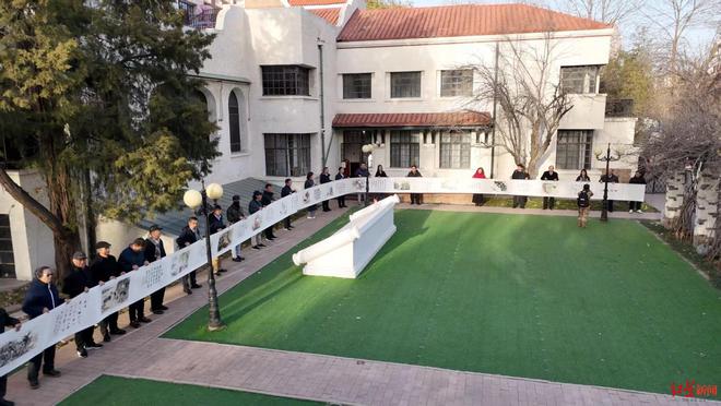 庆祝二十四节气申遗成功9周年51米书画艺术长卷首次在天津亮相(图1)