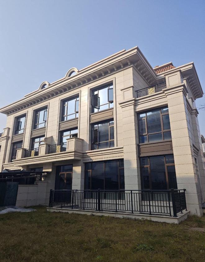 九游娱乐NineGame：2025年金华新房卖了多少套？刚需和豪宅分化非常明显(图2)