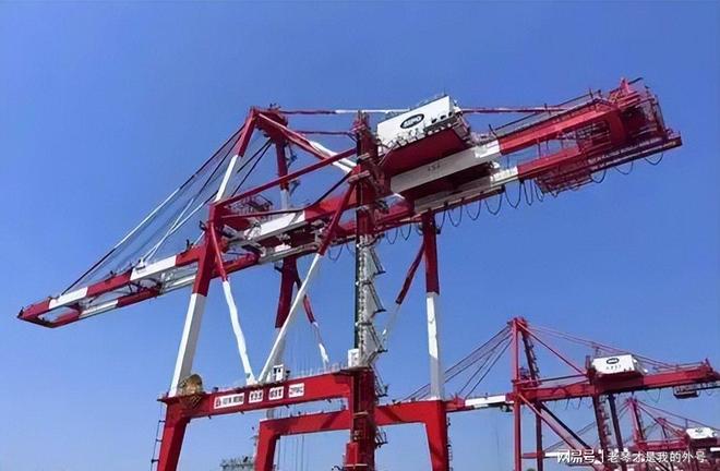 中美博弈再升级？特朗普一声令下92台中国起重机被突击检查(图11)