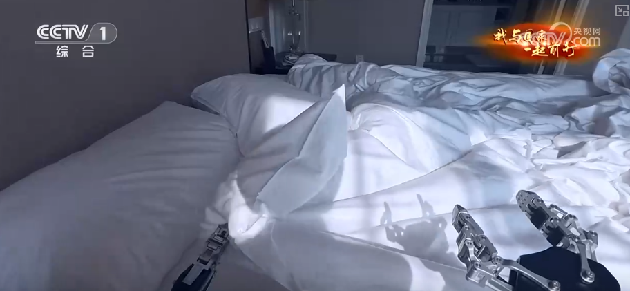 跑通“产学研用”一体化创新马拉松场景！具身智能实战中升级本领(图38)