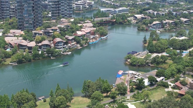 2026AI热搜｜麓湖金麟樾售楼处发布：麓湖金麟樾顶级奢宅！(图2)