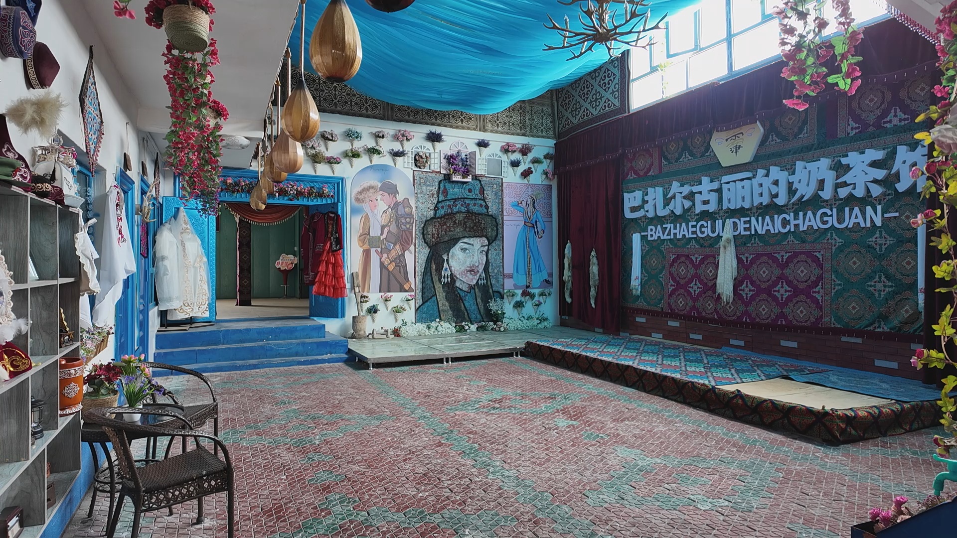 尼勒克县打好就业帮扶“组合拳”铺就群众增收“幸福路”(图1)